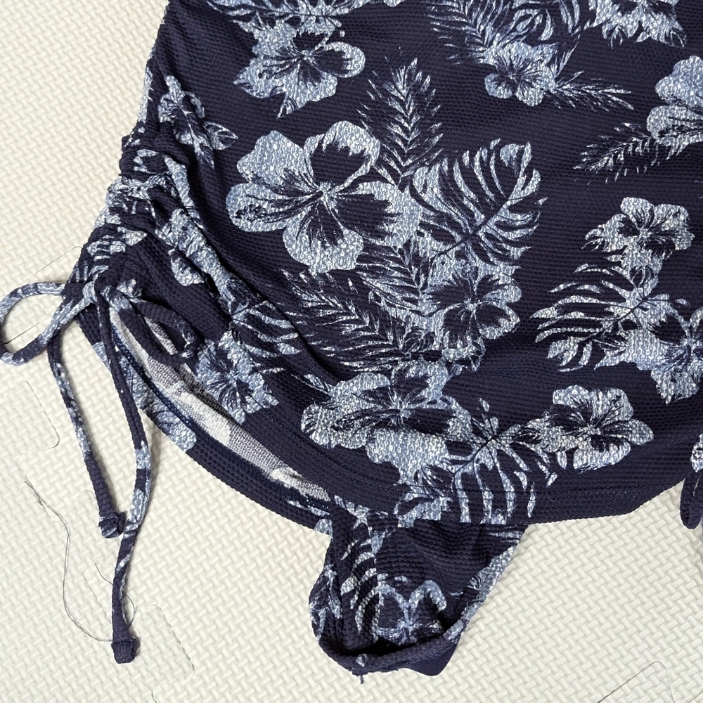 Tommy Bahama Suit Women One Piece Size 4 Chambray Blossom Blue Floral - Picture 6 of 11